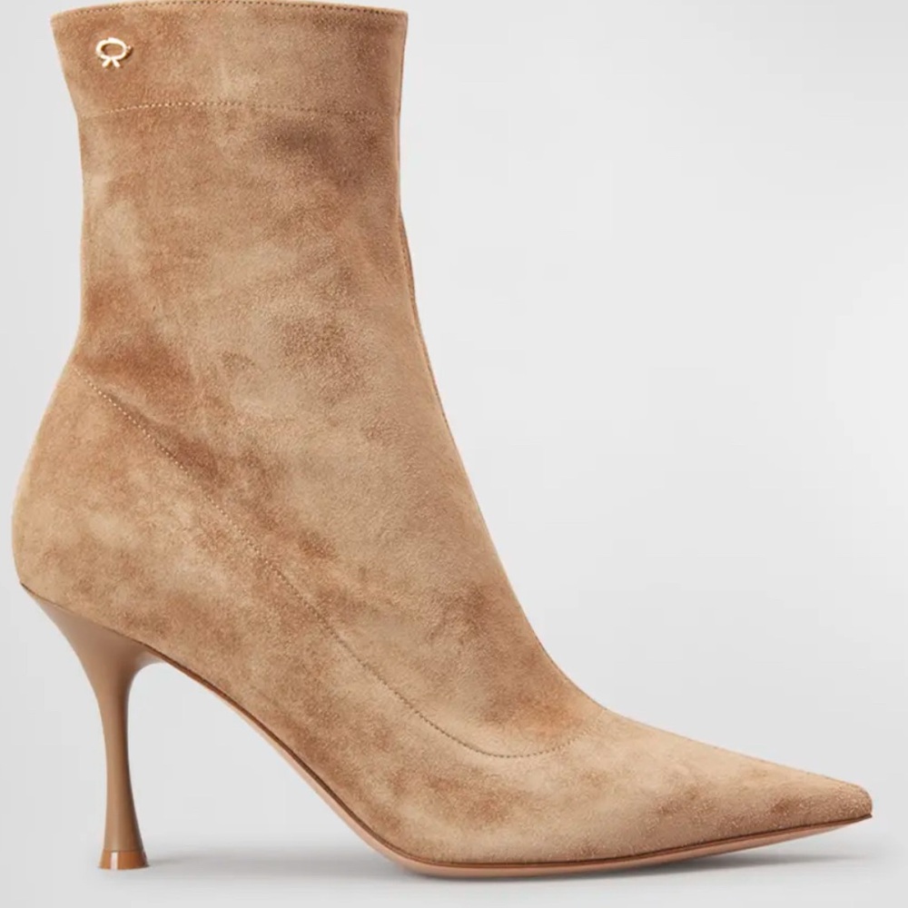 NWT Gianvito Rossi Camel Suede Heeled Boots